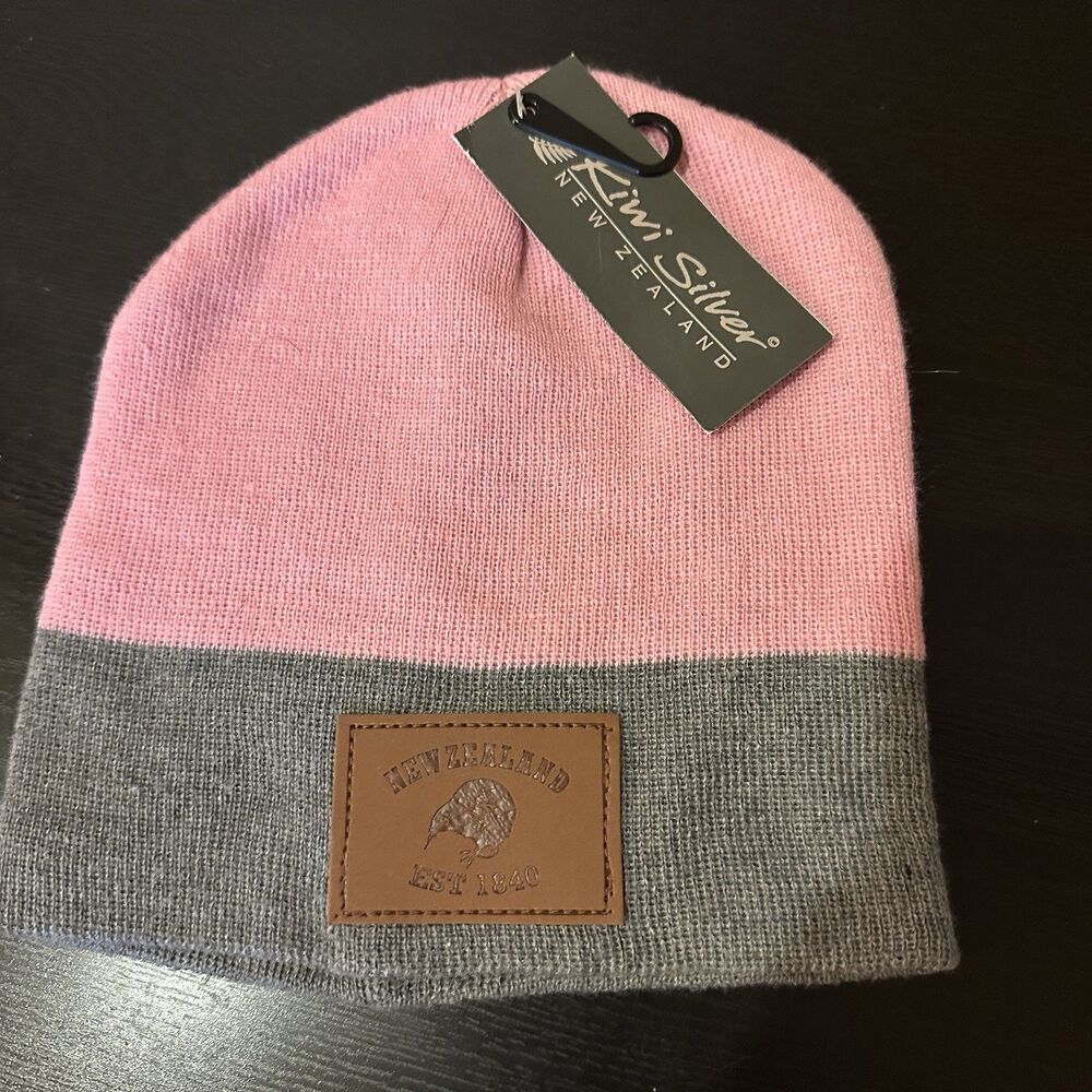Kiwi Silver New‎ Zealand NWT Pink And Grey Hat Beanie Knit